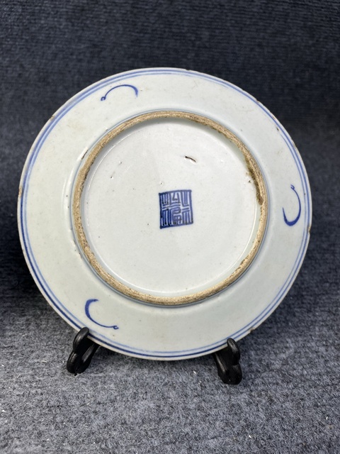 古玩陶瓷豆青、青花盤拍賣,當前價格0元