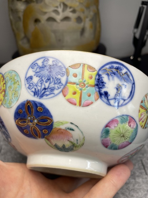 古玩陶瓷清晚·青花加彩皮球花紋碗 真品鑒賞圖