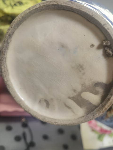 古玩陶瓷山水紋青花瓶真品鑒賞圖