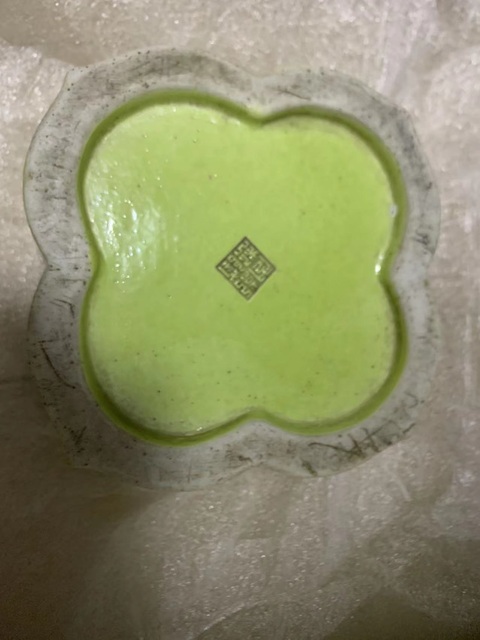 古玩陶瓷黃釉淺浮雕山水人物水洗真品鑒賞圖