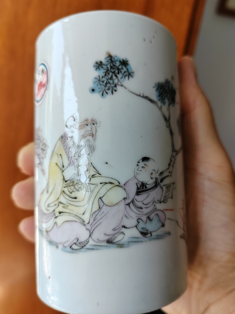 古玩陶瓷粉彩人物故事紋筆筒真品鑒賞圖