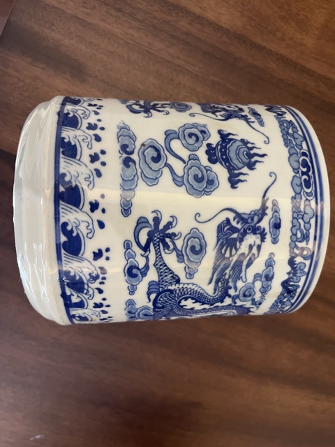 古玩陶瓷青花龍紋筆筒真品鑒賞圖