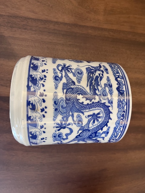 古玩陶瓷青花龍紋筆筒真品鑒賞圖