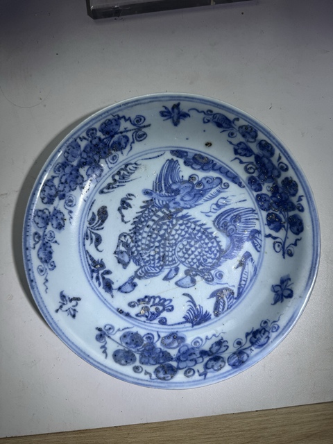 古玩陶瓷青花麒麟望月盤真品鑒賞圖