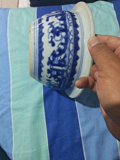 古玩陶瓷拐子龍紋青花圈足缽式香爐真品鑒賞圖