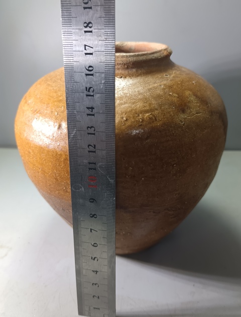 古玩陶瓷精美漢黃釉大罐拍賣,當前價格358元