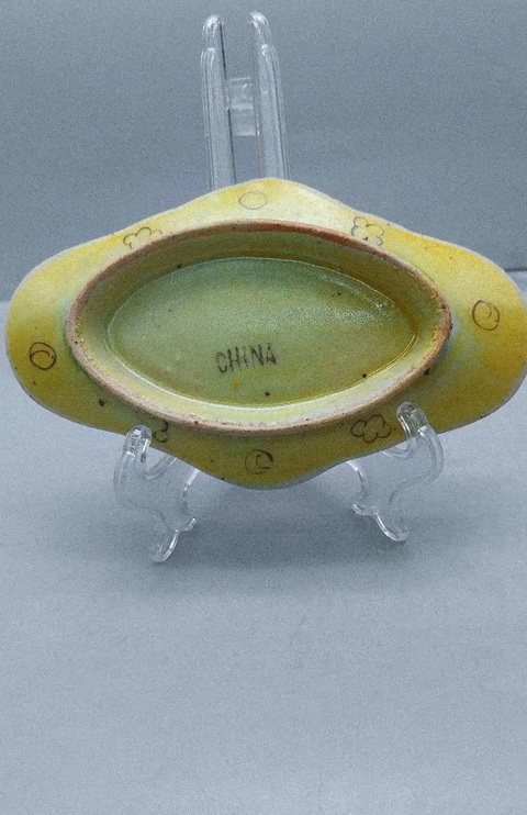 古玩陶瓷黃地粉彩花卉紋小供盤一對真品鑒賞圖