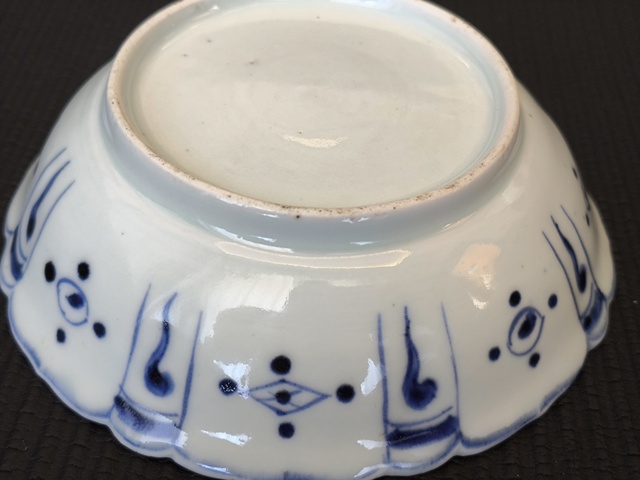古玩陶瓷青花花鳥紋花口盤真品鑒賞圖