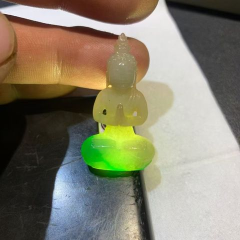 古玩雜項翡翠拍賣,當前價格15000元