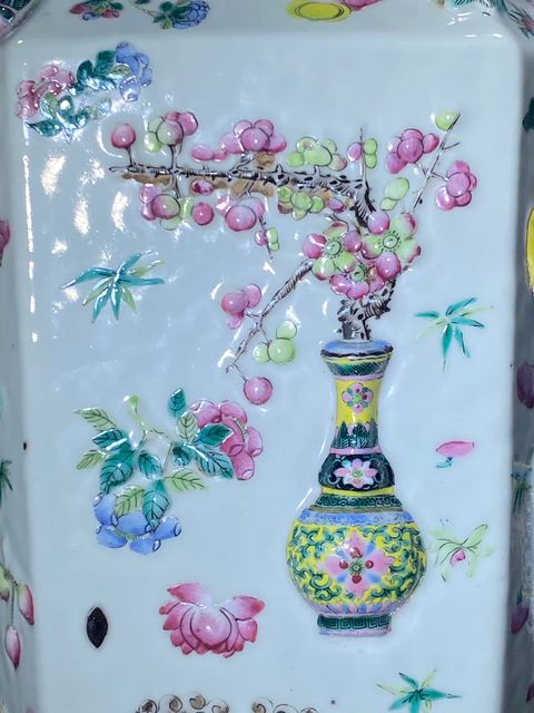 古玩陶瓷粉彩瓶拍賣，當前價格35000元