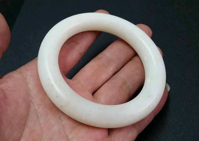古玩玉器和田玉雕“素紋手鐲”真品鑒賞圖