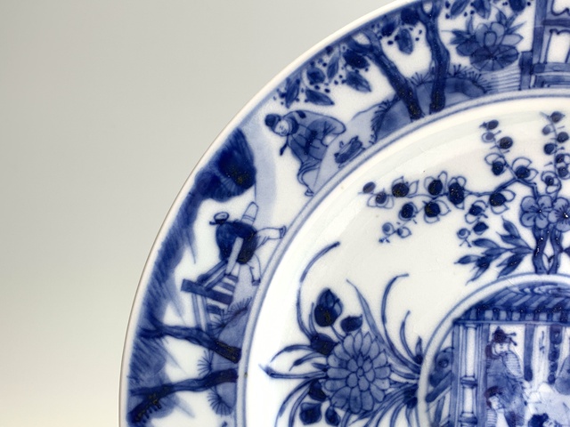 古玩陶瓷清康熙·青花人物花卉紋折沿盤拍賣,當前價格867元
