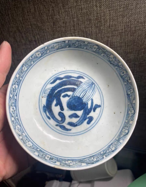 古玩陶瓷青花龍紋盤真品鑒賞圖