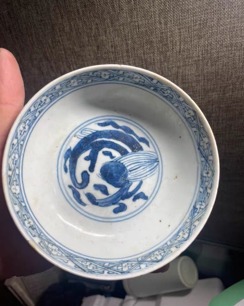 古玩陶瓷青花龍紋盤真品鑒賞圖