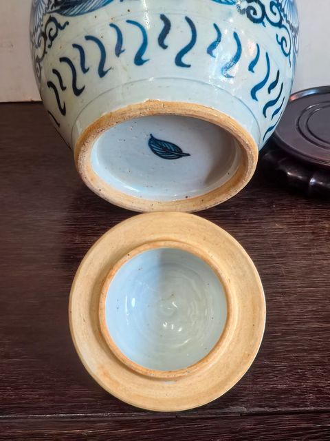 古玩陶瓷青花蓋罐真品鑒賞圖