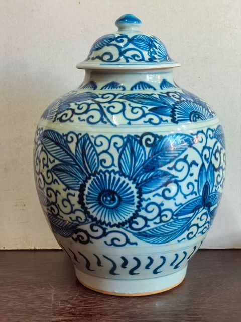 古玩陶瓷青花蓋罐真品鑒賞圖
