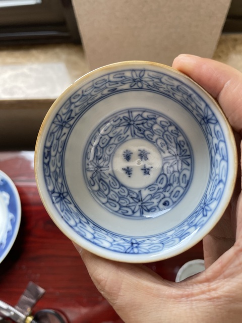 古玩陶瓷清中晚·青花詩文杯（日本）真品鑒賞圖