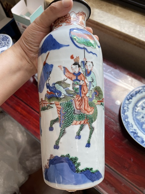 古玩陶瓷清晚·青花五彩麒麟送子紋筒瓶 真品鑒賞圖