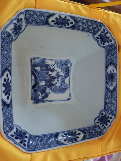 古玩陶瓷青花仕女人物四方倭角碗真品鑒賞圖