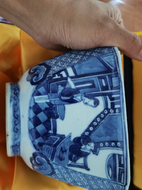 古玩陶瓷青花仕女人物四方倭角碗真品鑒賞圖