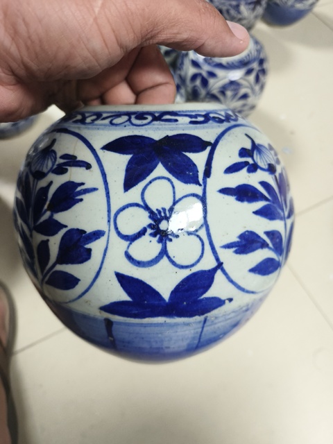 古玩陶瓷青花花卉紋西瓜罐真品鑒賞圖