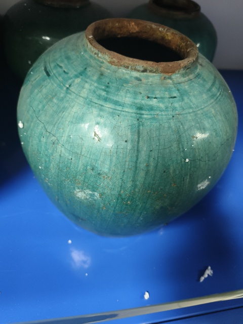 古玩陶瓷綠釉罐真品鑒賞圖