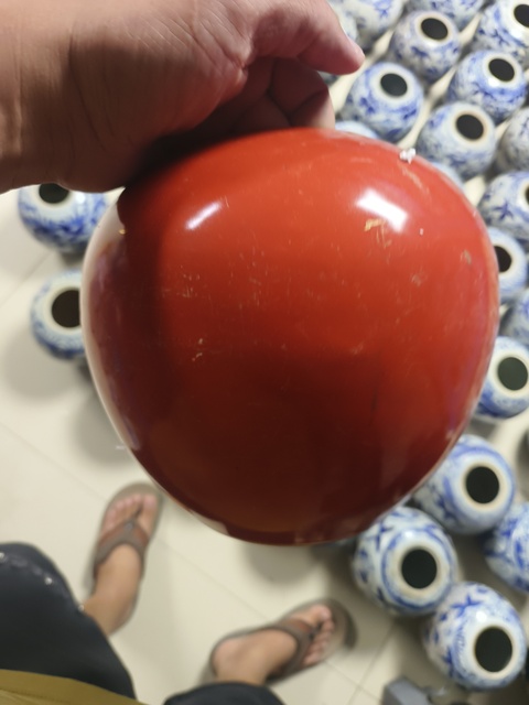 古玩陶瓷珊瑚紅留白仙鶴西瓜罐真品鑒賞圖