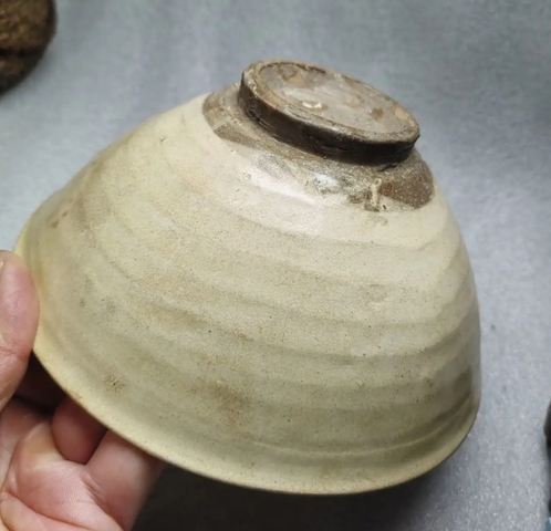 古玩陶瓷北宋時期白釉大碗真品鑒賞圖