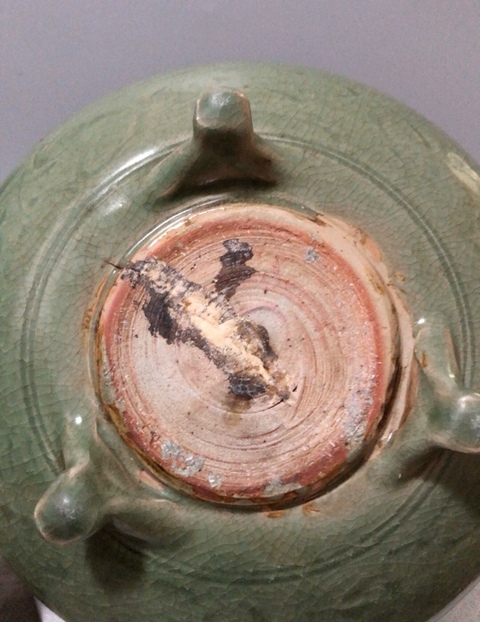 古玩陶瓷龍泉青瓷刻花香爐真品鑒賞圖
