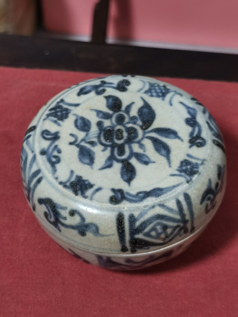 古玩陶瓷青花花卉紋粉盒拍賣,當前價格1200元
