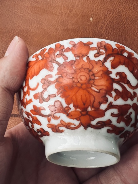 古玩陶瓷礬紅碗真品鑒賞圖