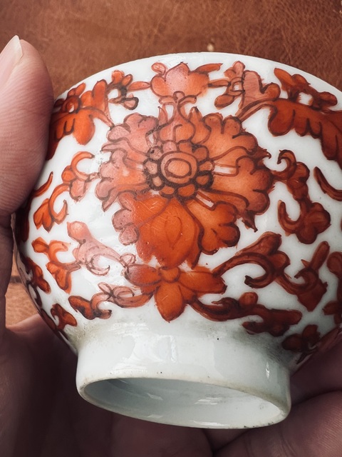 古玩陶瓷礬紅碗真品鑒賞圖