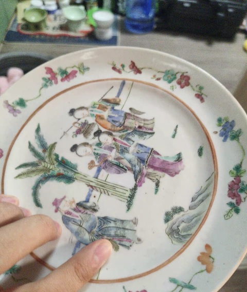 古玩陶瓷粉彩人物故事紋折腰盤真品鑒賞圖