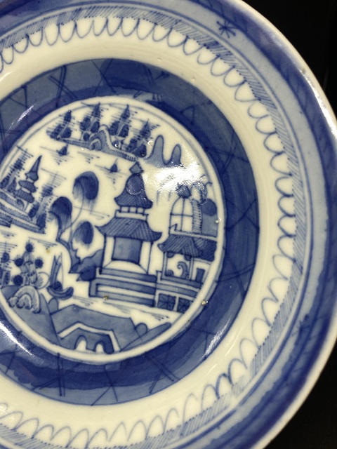 古玩陶瓷清乾隆青花亭臺山水紋深腹盤拍賣,當前價格388元