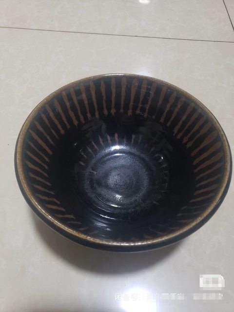 古玩陶瓷磁州窯菊花碗真品鑒賞圖