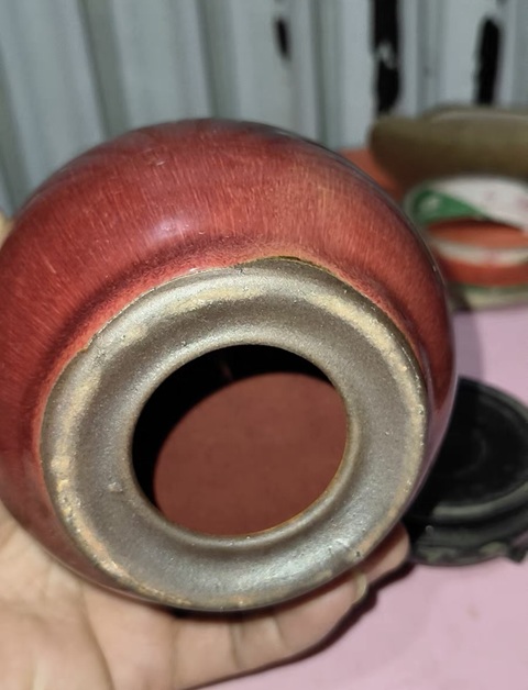古玩陶瓷紅釉壽桃真品鑒賞圖