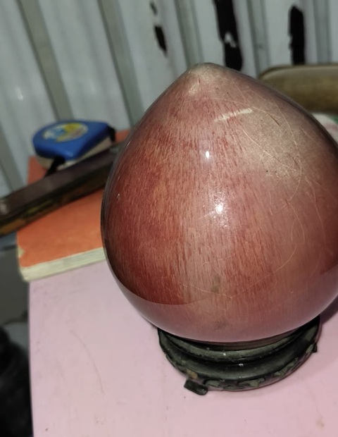 古玩陶瓷紅釉壽桃真品鑒賞圖