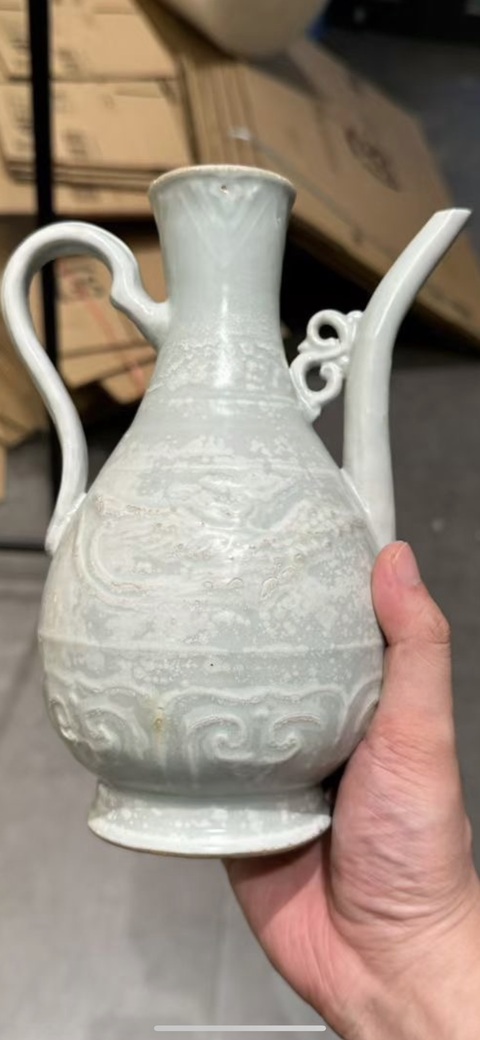 古玩陶瓷圖片初看元代疏府釉執(zhí)壺真品鑒賞圖