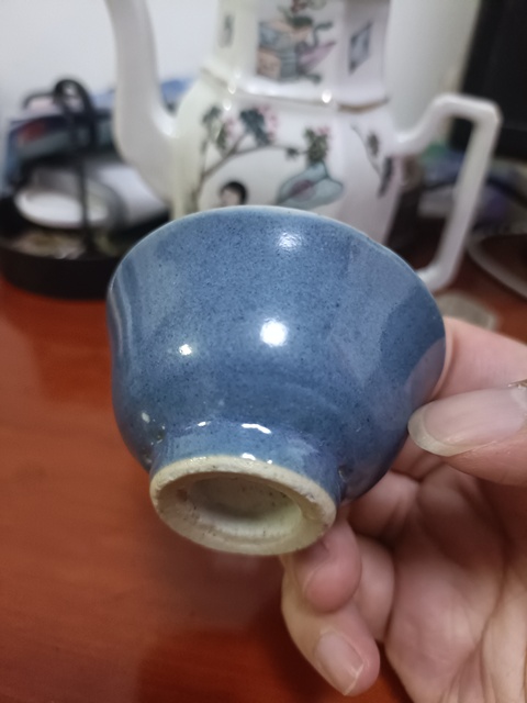 古玩陶瓷霽藍釉茶圓真品鑒賞圖