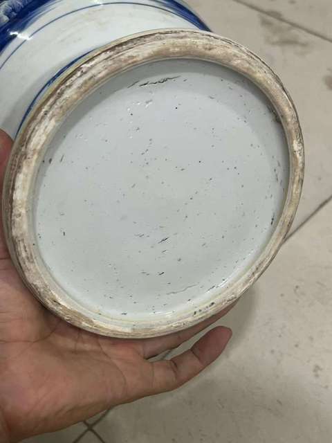 古玩陶瓷山水紋青花盤口瓶真品鑒賞圖
