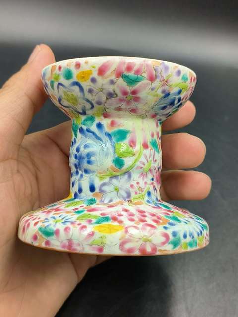 古玩陶瓷民國時期粉彩百花不落地紋燈座拍賣,當前價格900元