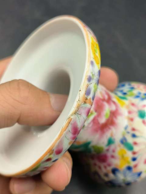 古玩陶瓷民國時期粉彩百花不落地紋燈座拍賣,當前價格900元