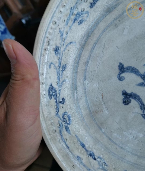 古玩陶瓷明早期安南窯青花花卉紋盤真品鑒賞圖