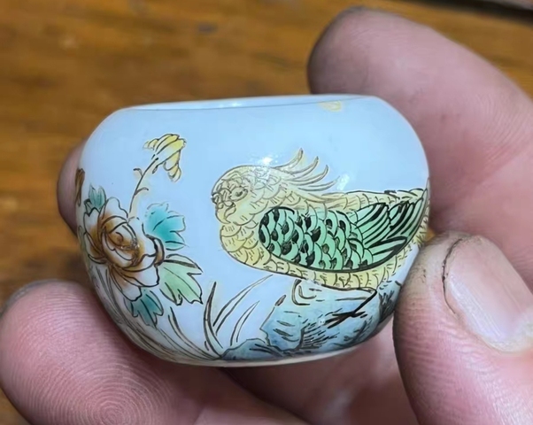 古玩陶瓷花鳥紋水盂真品鑒賞圖