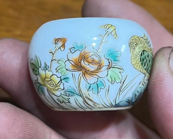 古玩陶瓷花鳥紋水盂真品鑒賞圖