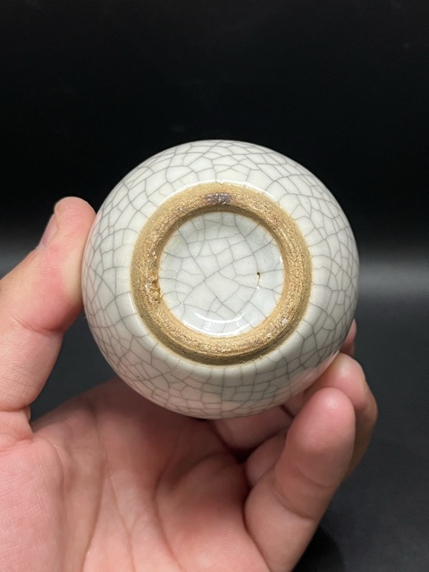 古玩陶瓷哥釉天球瓶真品鑒賞圖