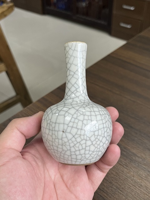 古玩陶瓷哥釉天球瓶真品鑒賞圖