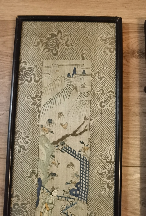 古玩雜項(xiàng)清中期刺繡人物條屏一對(duì)拍賣，當(dāng)前價(jià)格7200元