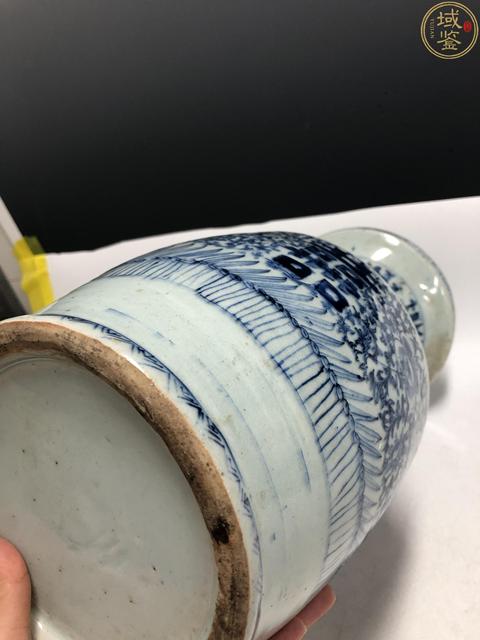 古玩陶瓷清中晚·青花纏枝喜字紋獅耳盤口瓶拍賣,當前價格888元