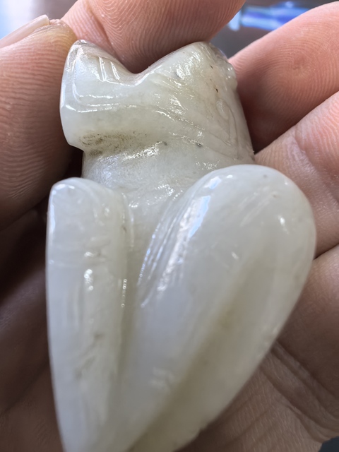古玩玉器和田白玉玉蛙真品鑒賞圖